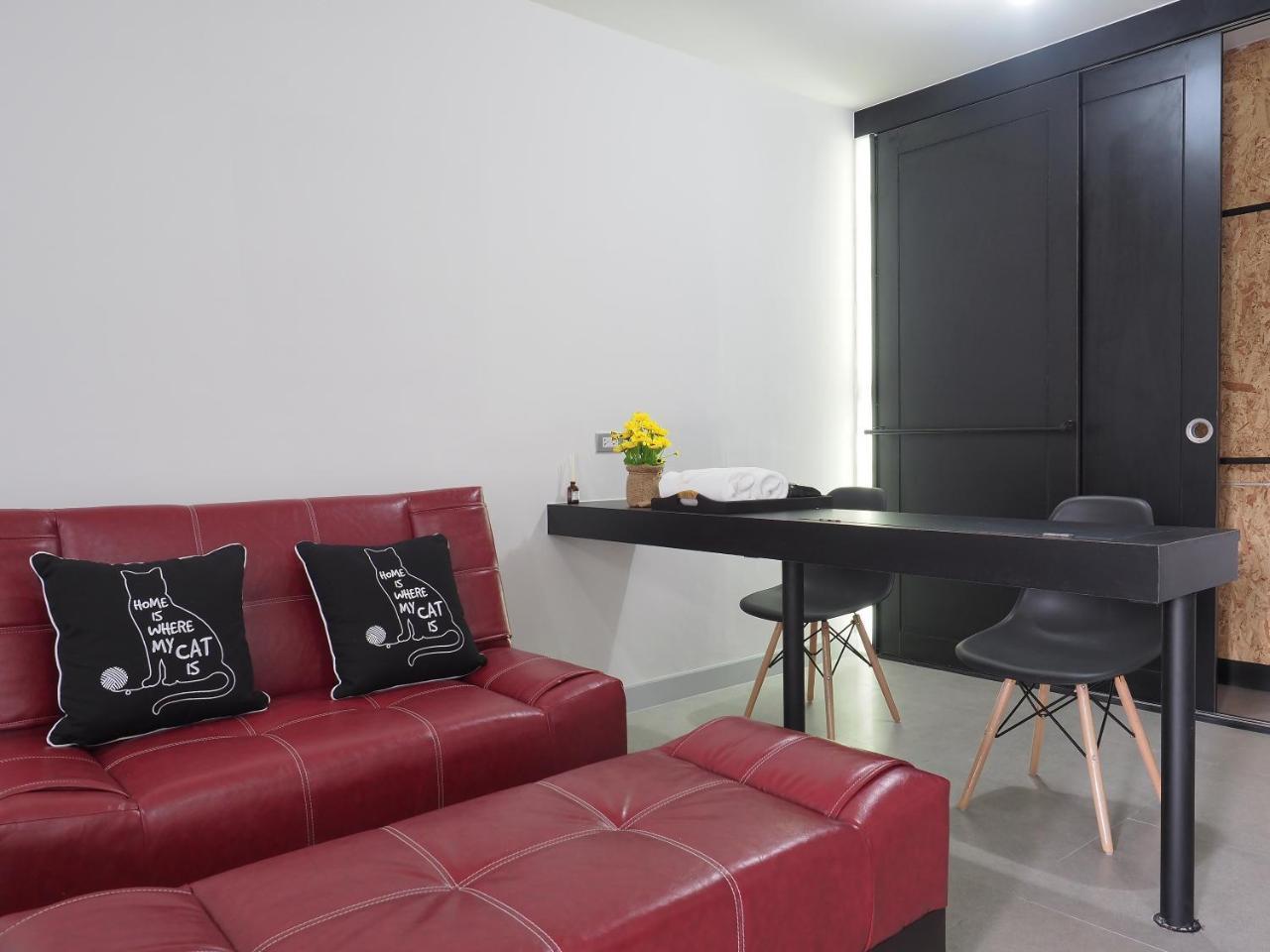 Beam House Hotel Patong Екстериор снимка