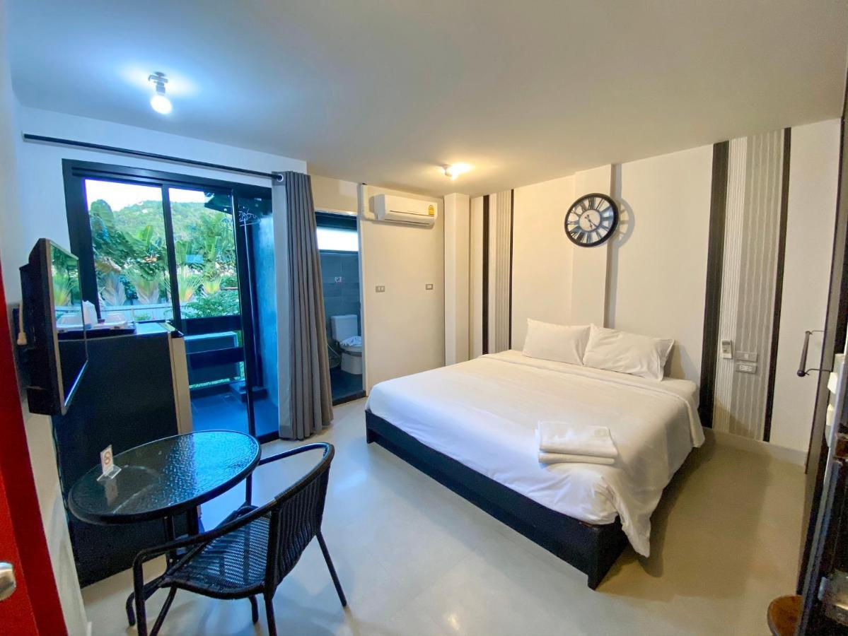 Beam House Hotel Patong Екстериор снимка