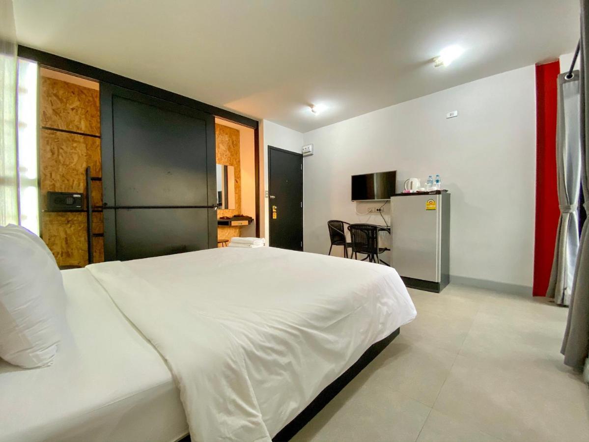 Beam House Hotel Patong Екстериор снимка